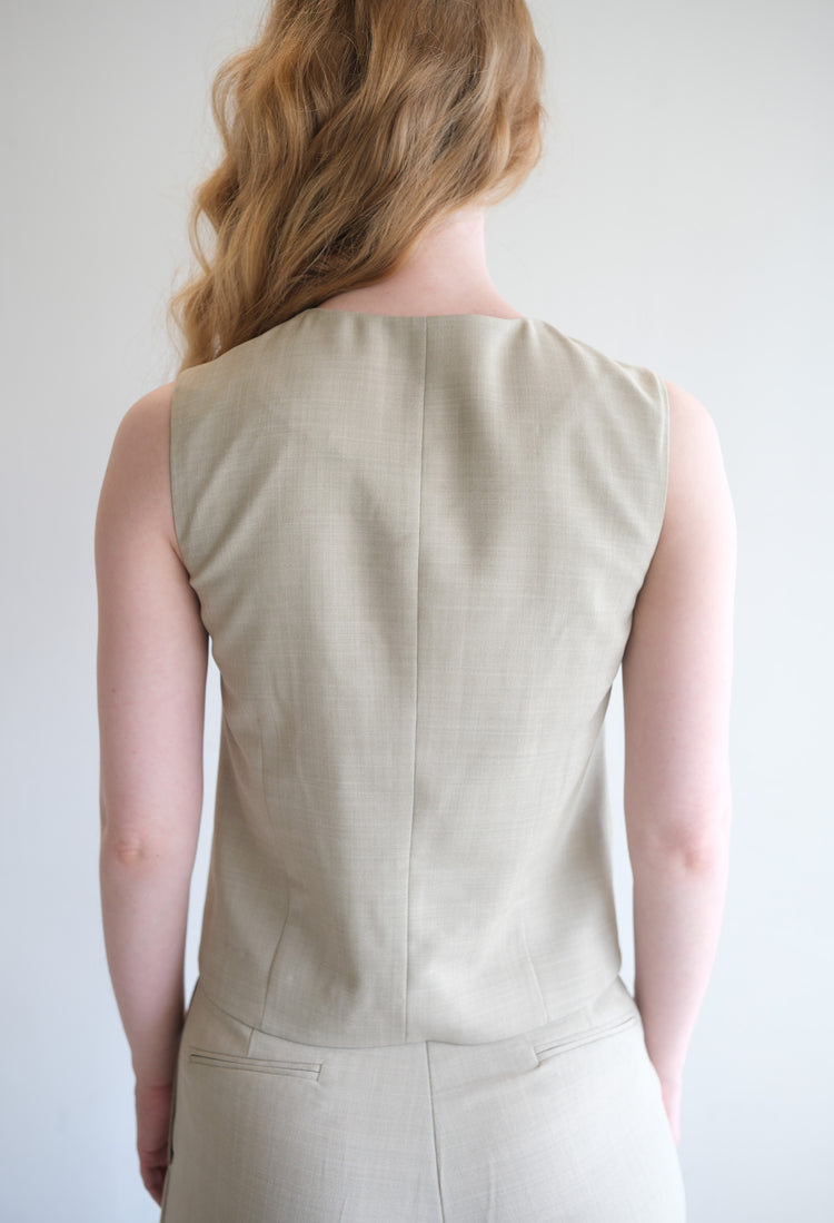 LINE VEST